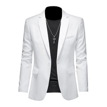 Blazer Masculino Montelezzi ML193, com corte ajustado e detalhes sofisticados, ideal para ocasiões formais e sociais.