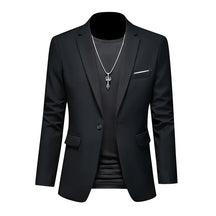 Blazer Masculino Montelezzi ML193, com corte ajustado e detalhes sofisticados, ideal para ocasiões formais e sociais.
