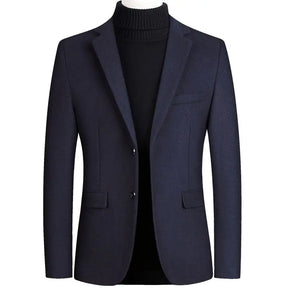 Blazer Masculino Slim Fit Montelezzi ML027, modelagem ajustada, tecido premium e caimento refinado, ideal para ocasiões formais e casuais elegantes.