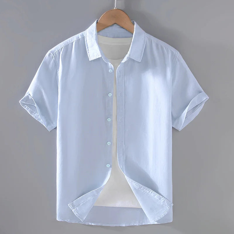 Camisa de Linho Masculina Montelezzi ML004, confeccionada em linho nobre, com modelagem refinada e acabamento sofisticado, ideal para ocasiões elegantes.