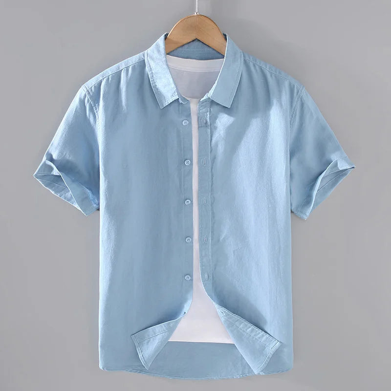 Camisa de Linho Masculina Montelezzi ML004, confeccionada em linho nobre, com modelagem refinada e acabamento sofisticado, ideal para ocasiões elegantes.