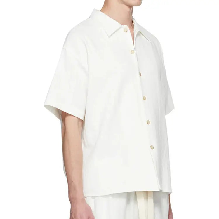 Camisa Linho Oversized Masculina Montelezzi ML345, tecido leve e respirável, modelagem ampla, tecnologia anti amassado e design moderno para máximo conforto.