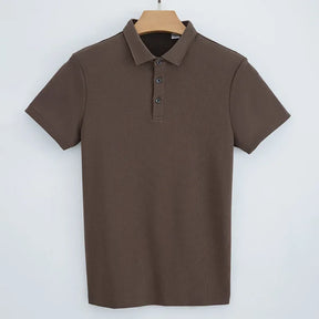 Camisa Polo Masculina Montelezzi ML006, confeccionada em algodão premium, com modelagem clássica ajustada, toque macio e respirabilidade para o dia a dia.