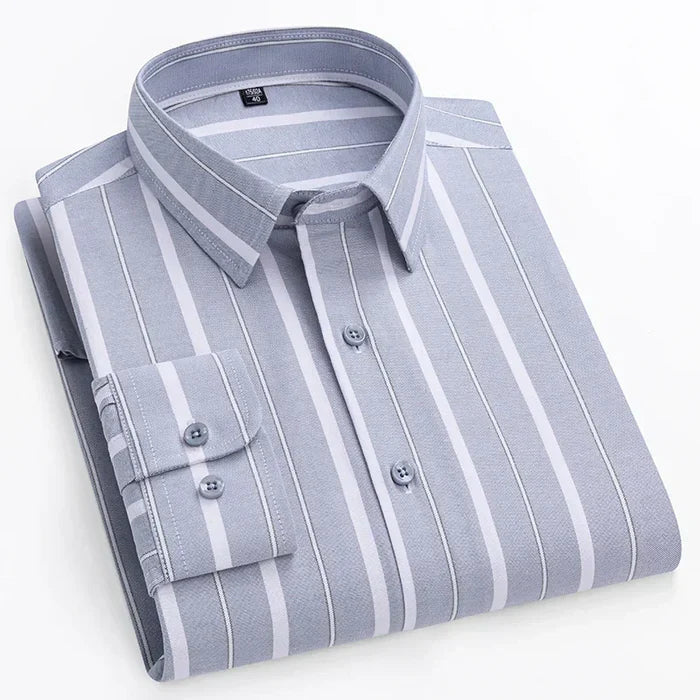 Camisa Social Masculina Montelezzi ML154, modelagem slim fit, tecido premium e detalhes refinados para um visual sofisticado e versátil.