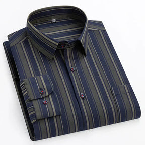 Camisa Social Masculina Montelezzi ML154, modelagem slim fit, tecido premium e detalhes refinados para um visual sofisticado e versátil.