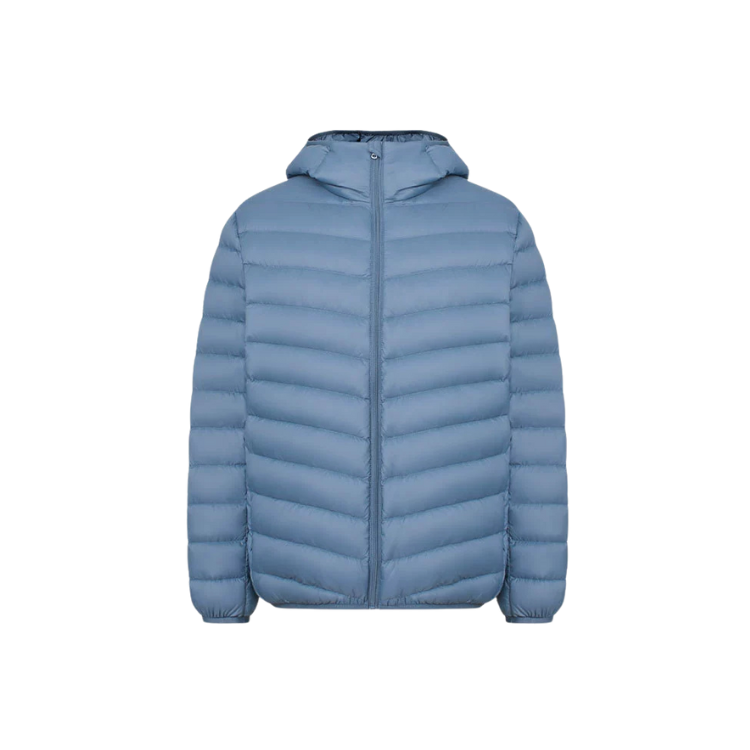 Jaqueta Masculina Puffer Montelezzi ML040, com isolamento térmico eficiente, capuz ajustável e design moderno para o inverno.