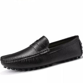 Mocassim Masculino em Couro Montelezzi ML041, design clássico e refinado, acabamento artesanal, palmilha macia e solado flexível para máximo conforto.