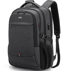 Mochila Executiva Montelezzi ML084 com espaço para notebook 17", material impermeável, alças acolchoadas e porta USB integrada.