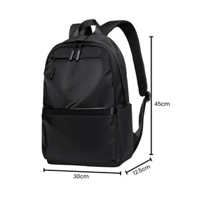 Mochila Executiva Montelezzi ML085 com espaço para notebook 15", material impermeável, alças acolchoadas e divisórias organizadoras.