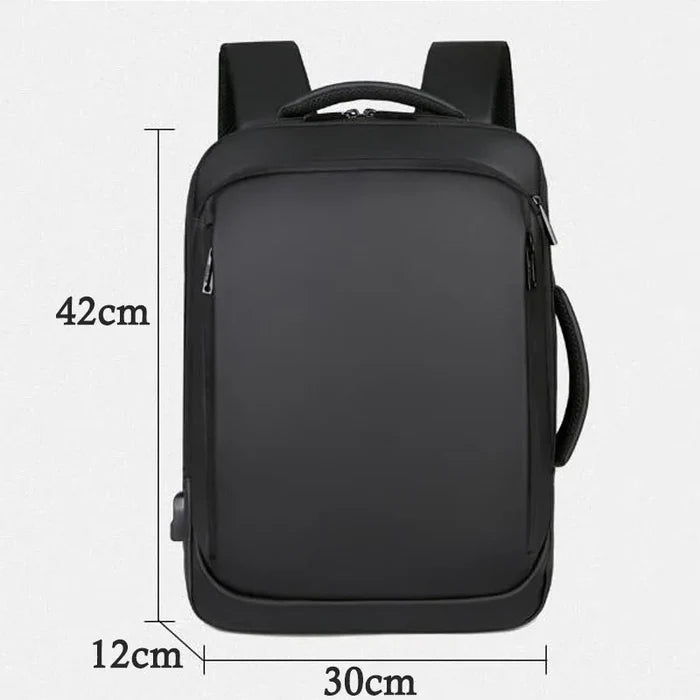 Mochila Executiva Montelezzi ML086 com espaço para notebook 15", material impermeável, alças acolchoadas e porta USB integrada.